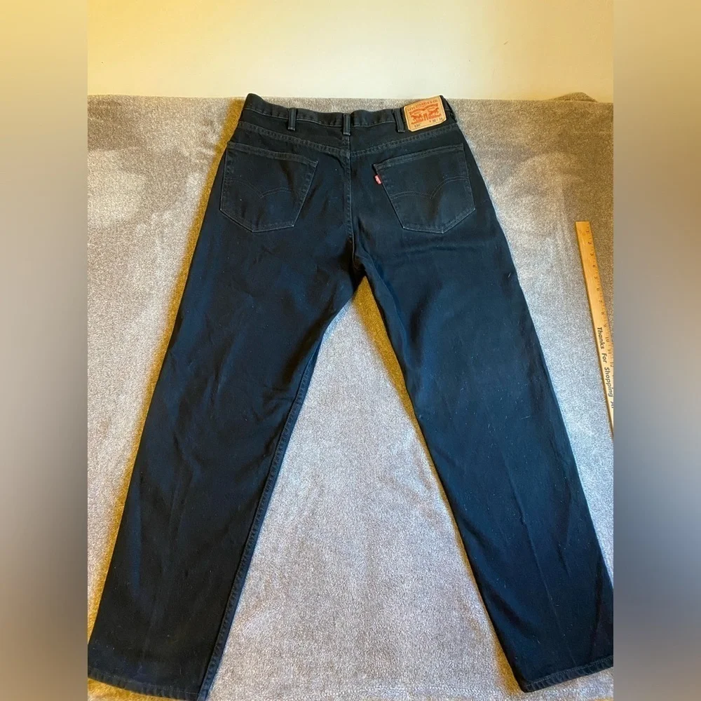 Levi's Black Straight Jeans Sleek‎ Design